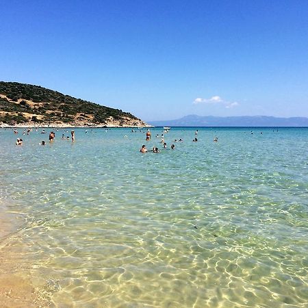 Holiday Apartment Sombrero Néa Péramos Екстериор снимка