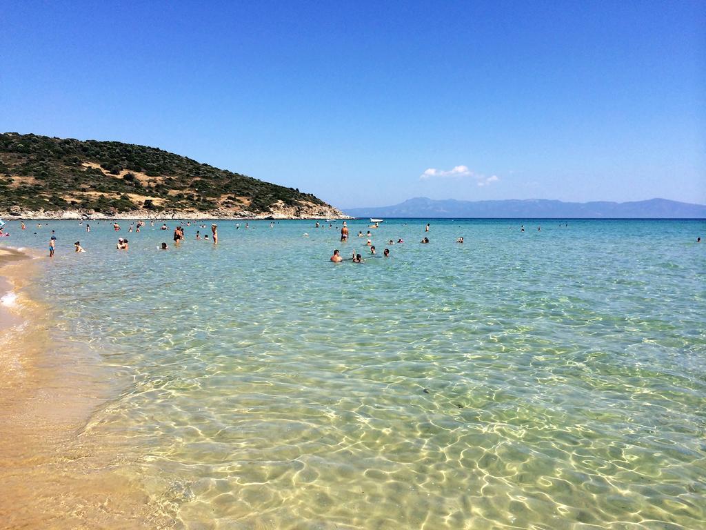 Holiday Apartment Sombrero Néa Péramos Екстериор снимка